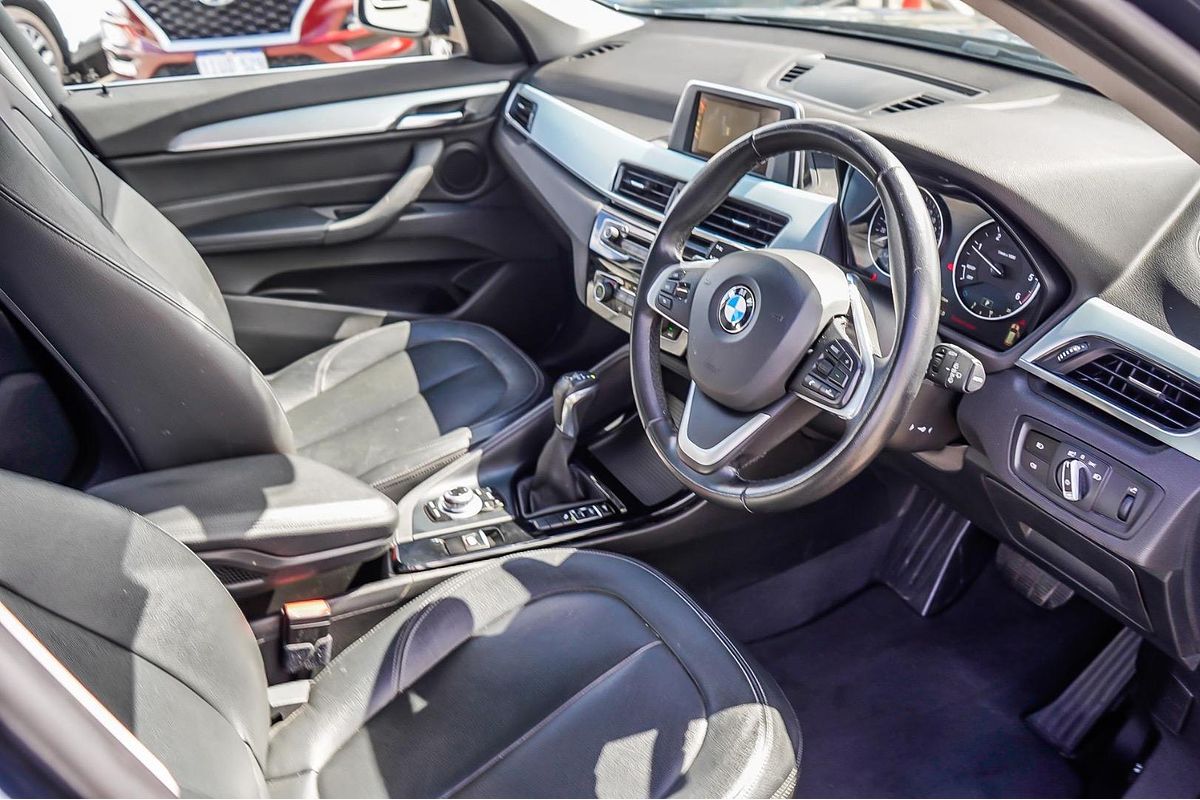2016 BMW X1 sDrive18d F48