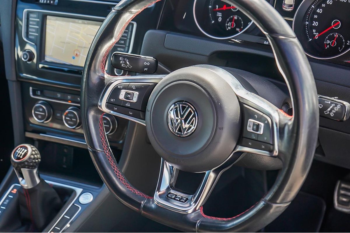 2016 Volkswagen Golf GTI 7