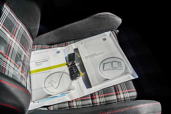 2016 Volkswagen Golf GTI 7