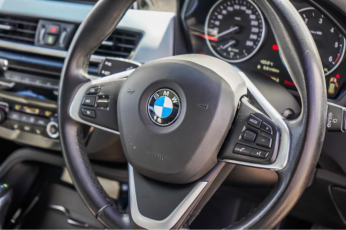 2016 BMW X1 sDrive18d F48