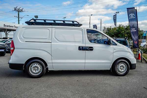 2017 Hyundai iLoad TQ3-V Series II