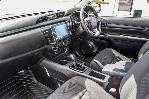 2020 Toyota Hilux SR GUN126R 4X4