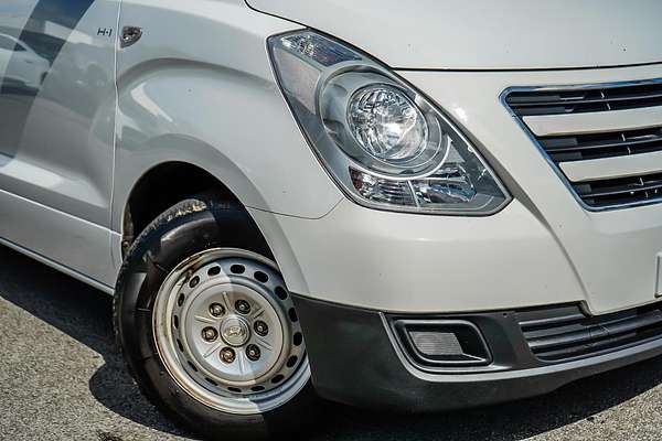 2017 Hyundai iLoad TQ3-V Series II