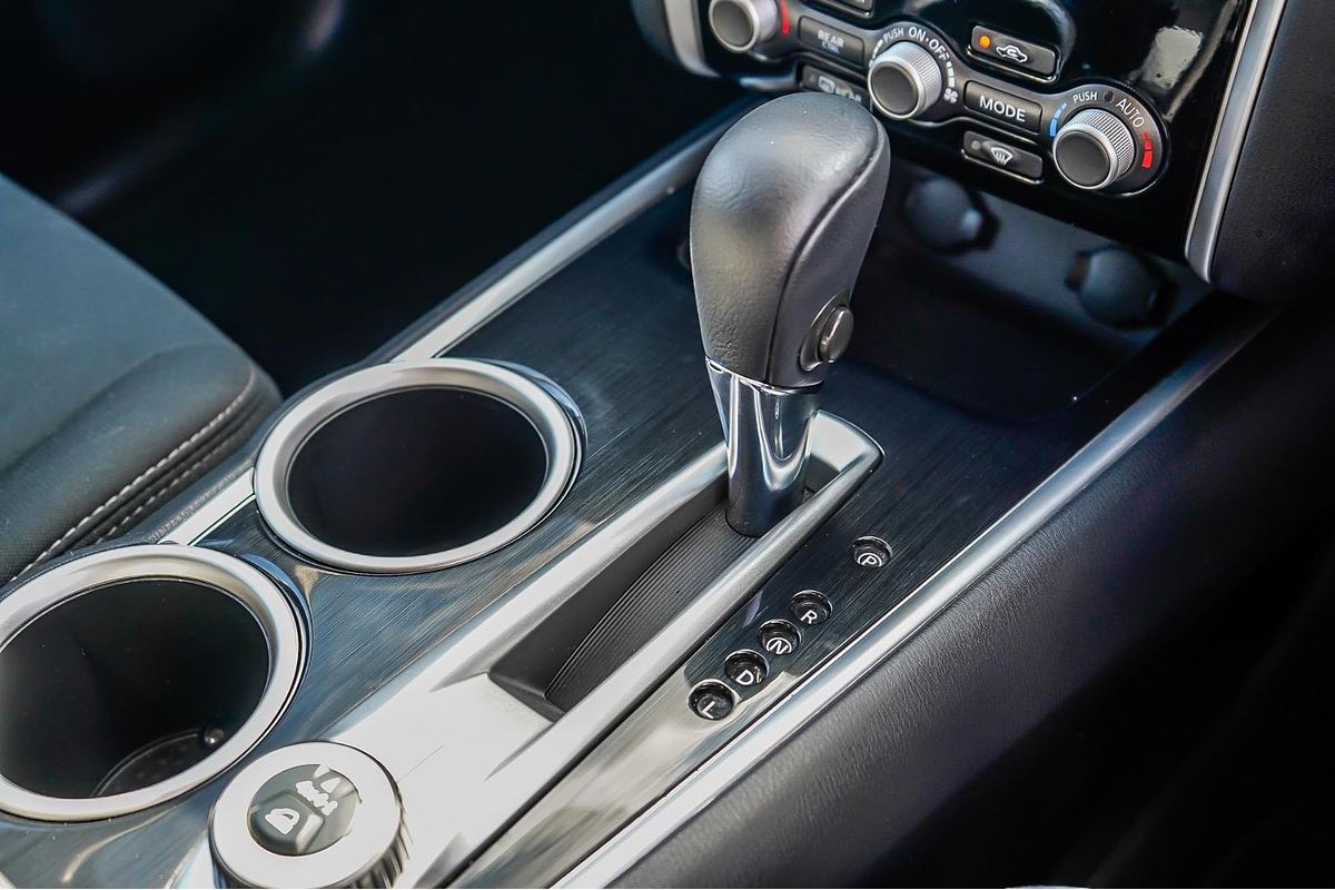 2019 Nissan Pathfinder ST R52 Series III