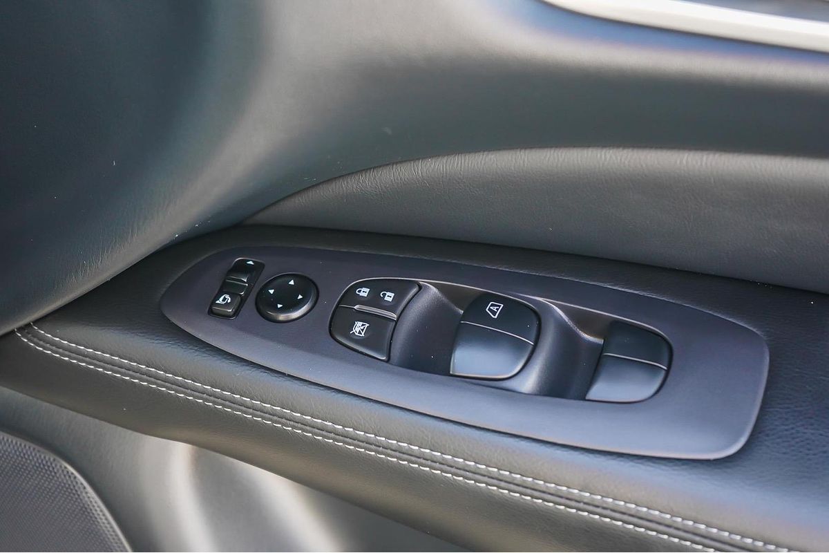 2019 Nissan Pathfinder ST R52 Series III