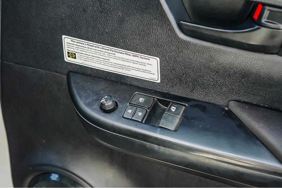 2020 Toyota Hilux SR GUN126R 4X4