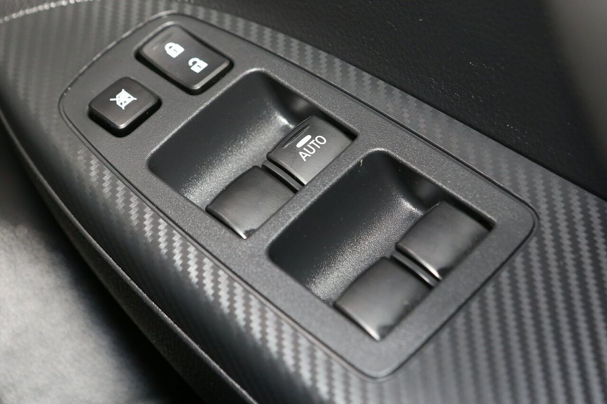 2024 Mitsubishi Eclipse Cross ES YB