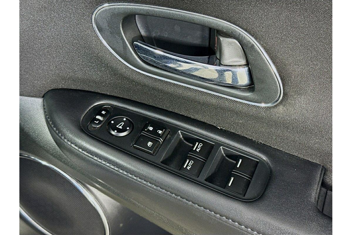 2016 Honda HR-V VTi-S