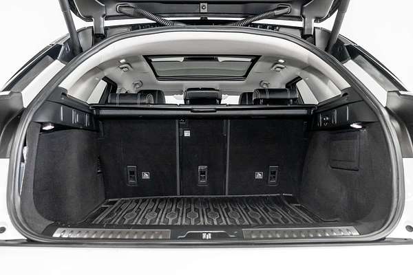 2019 Land Rover Range Rover Velar P250 L560