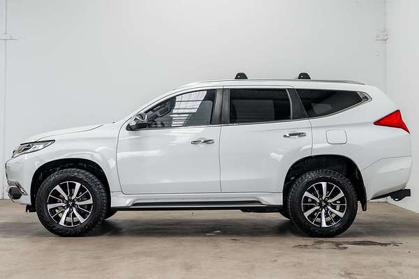 2016 Mitsubishi Pajero Sport GLX QE