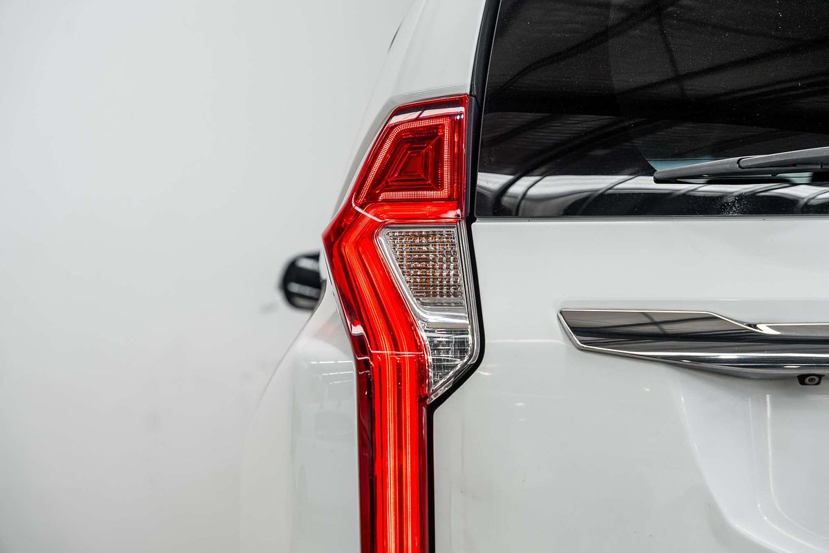 2016 Mitsubishi Pajero Sport GLX QE