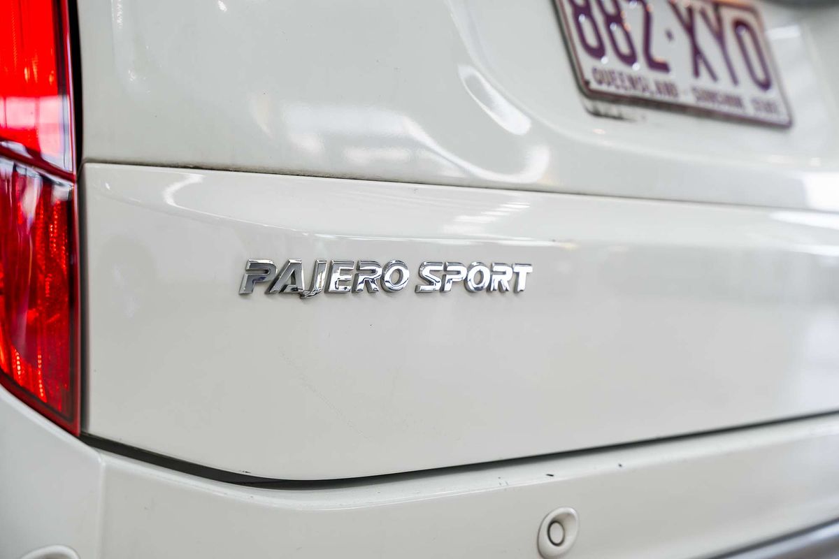 2016 Mitsubishi Pajero Sport GLX QE