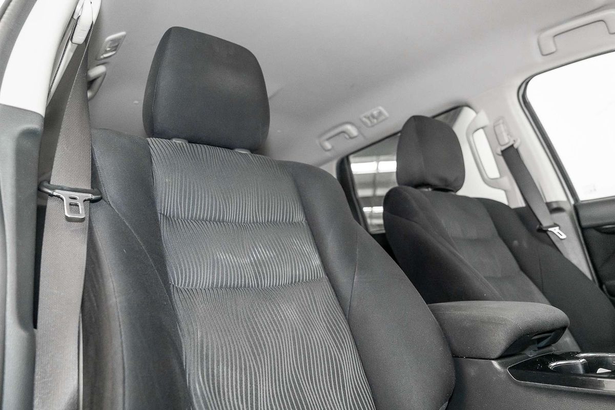 2016 Mitsubishi Pajero Sport GLX QE