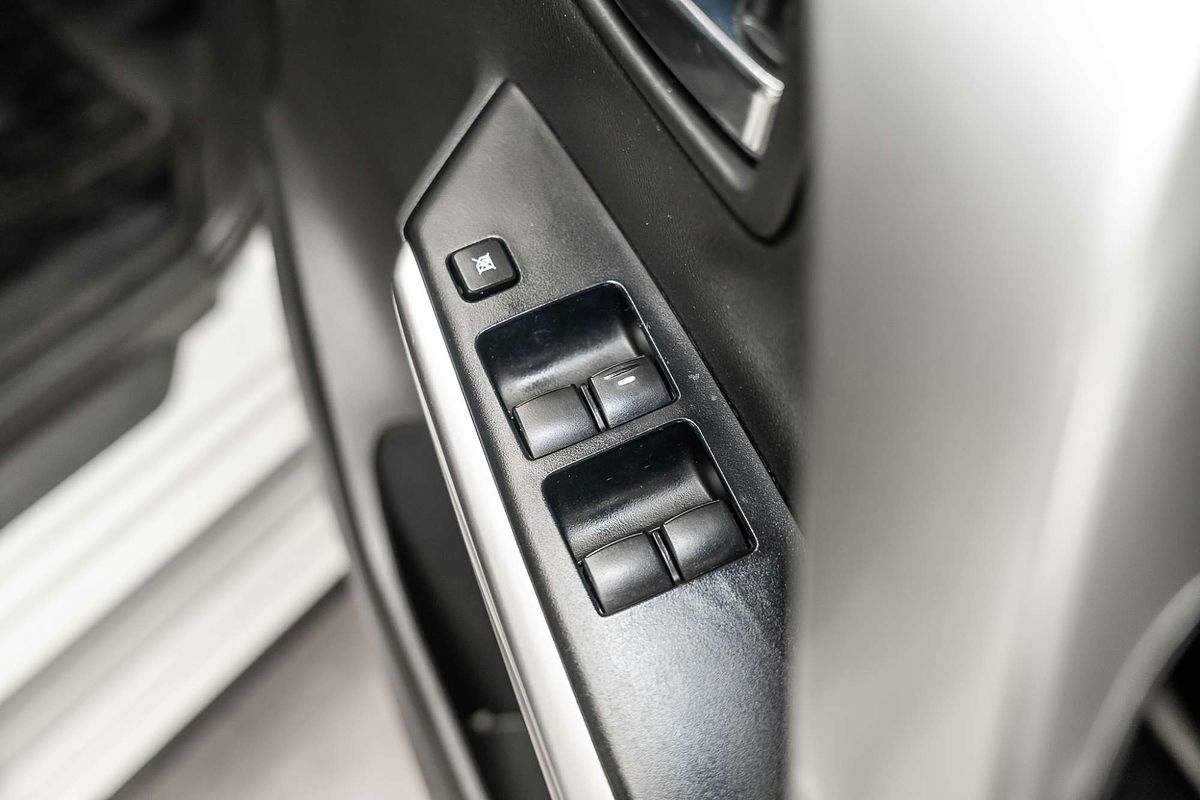 2016 Mitsubishi Pajero Sport GLX QE