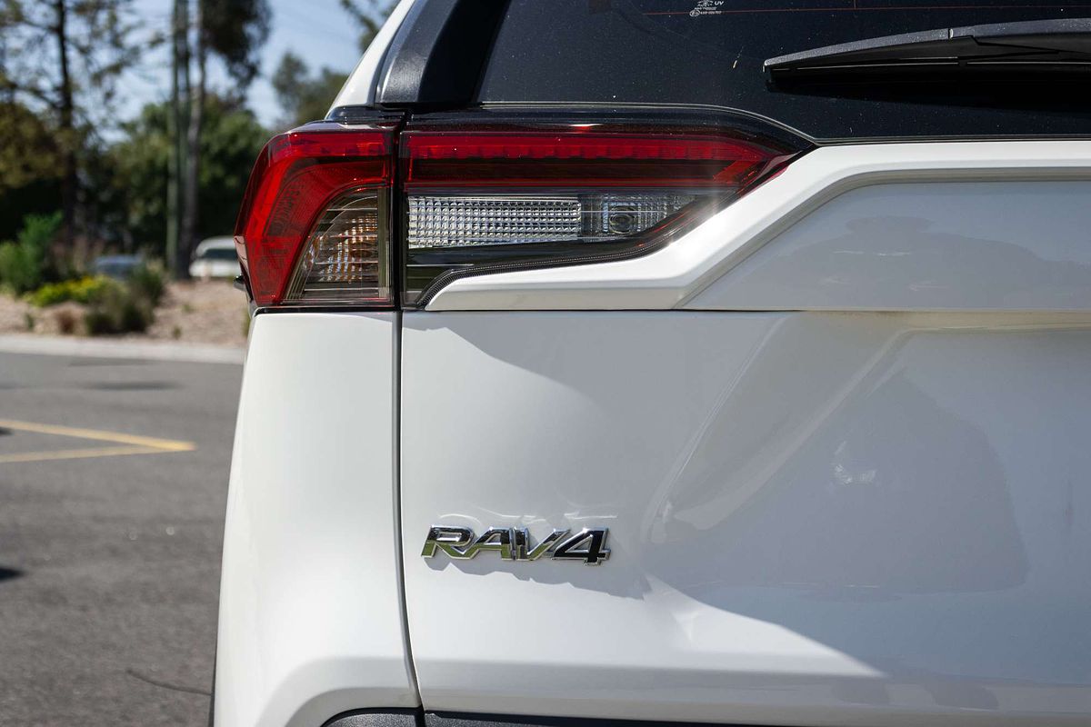 2021 Toyota RAV4 GX AXAH54R