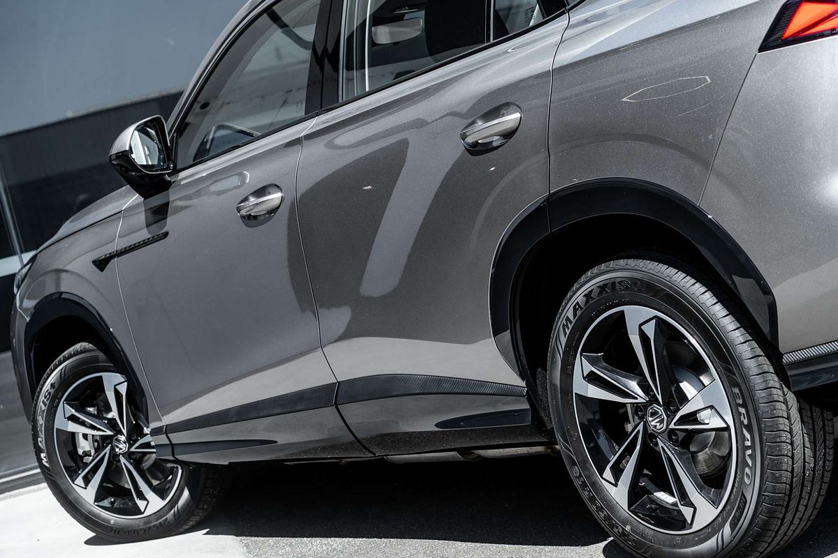 2025 MG HS Hybrid+ Excite AS33H