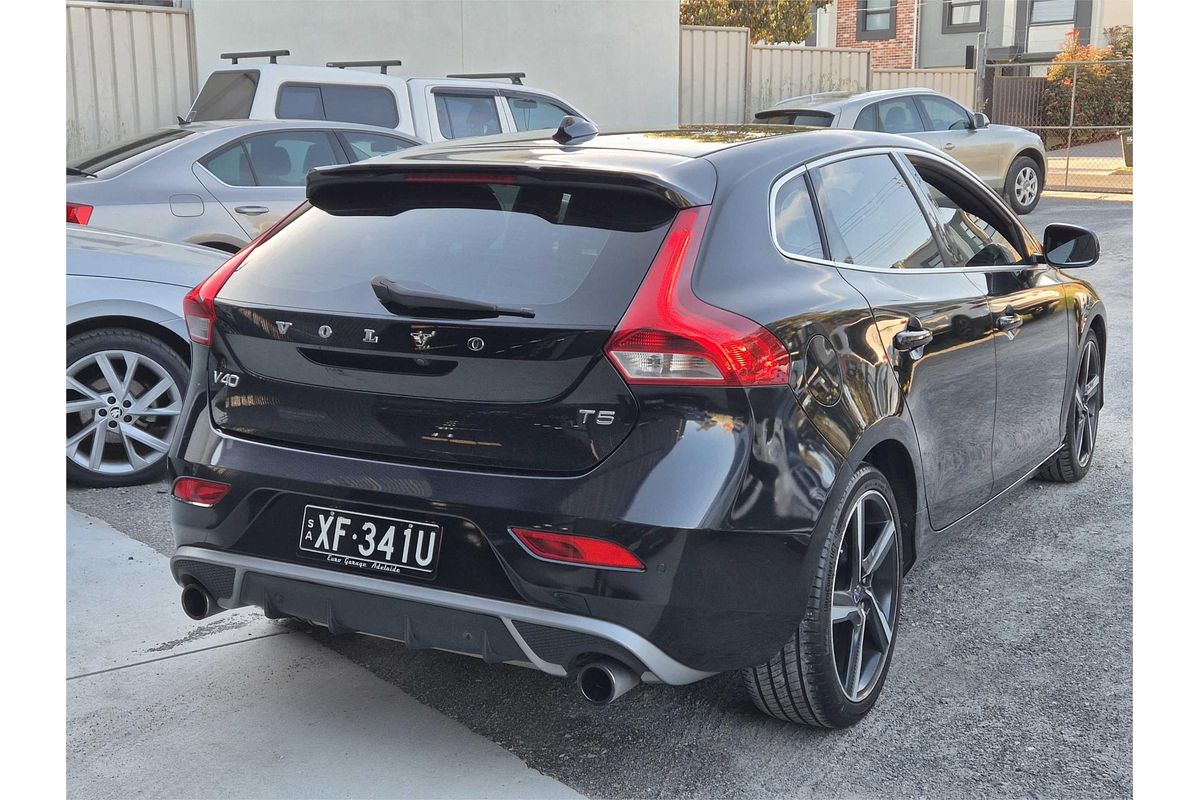 2013 Volvo V40 T5 R-Design