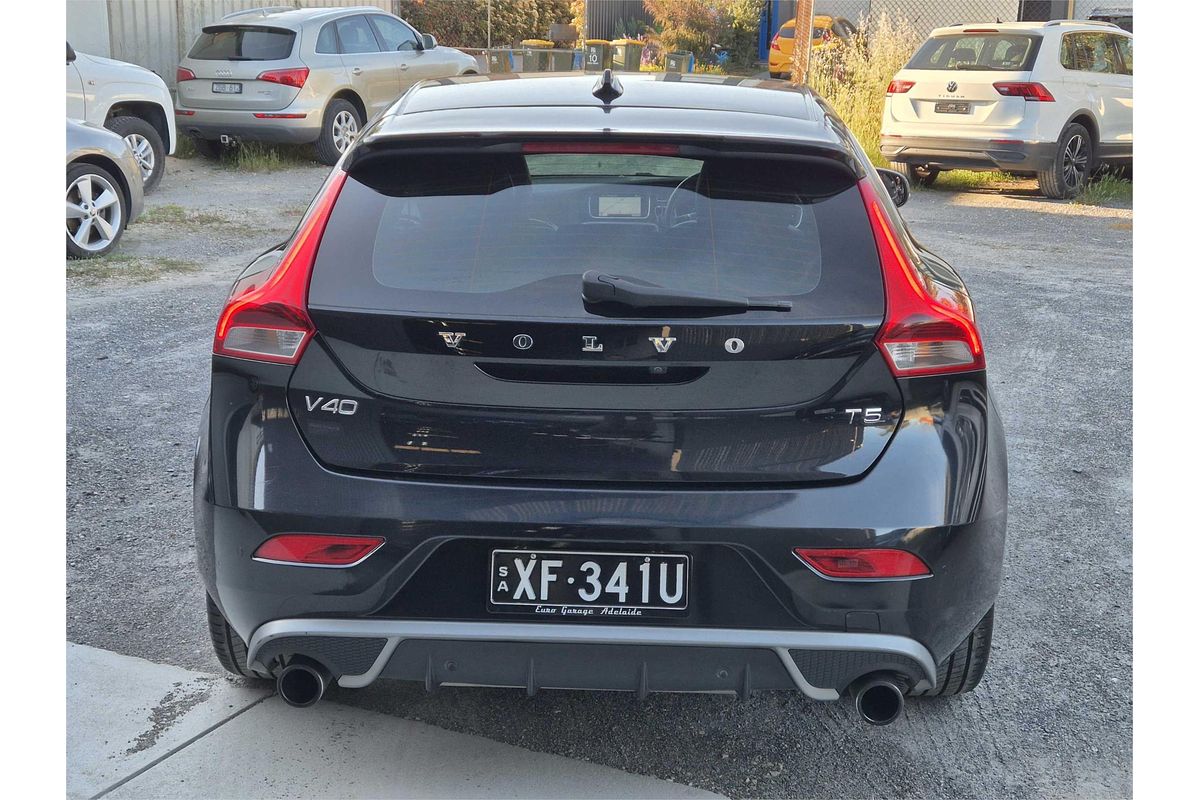 2013 Volvo V40 T5 R-Design