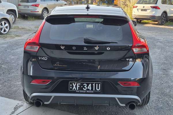 2013 Volvo V40 T5 R-Design