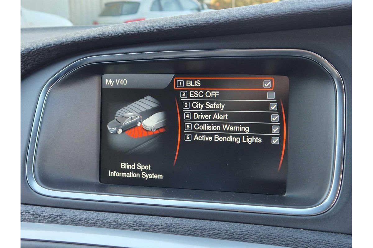 2013 Volvo V40 T5 R-DESIGN M MY14