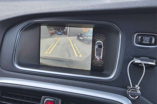 2013 Volvo V40 T5 R-DESIGN M MY14