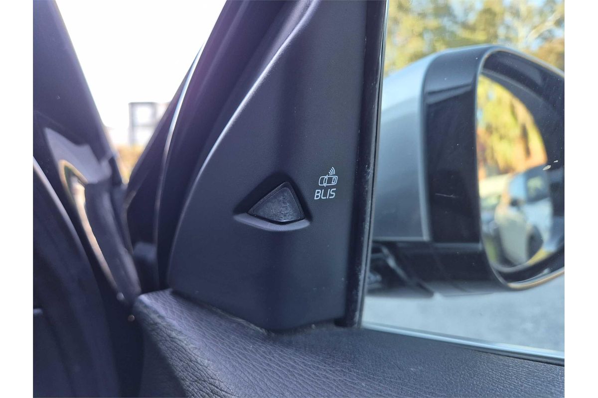 2013 Volvo V40 T5 R-DESIGN M MY14