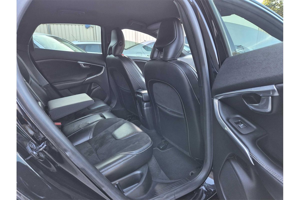 2013 Volvo V40 T5 R-DESIGN M MY14