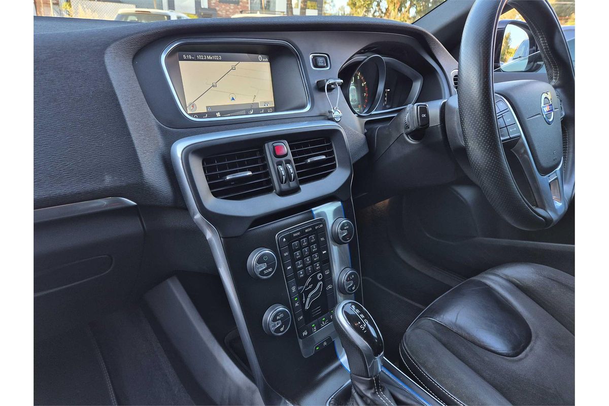 2013 Volvo V40 T5 R-DESIGN M MY14