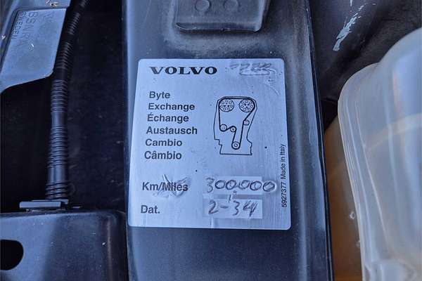 2013 Volvo V40 T5 R-Design