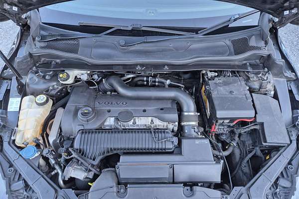 2013 Volvo V40 T5 R-DESIGN M MY14