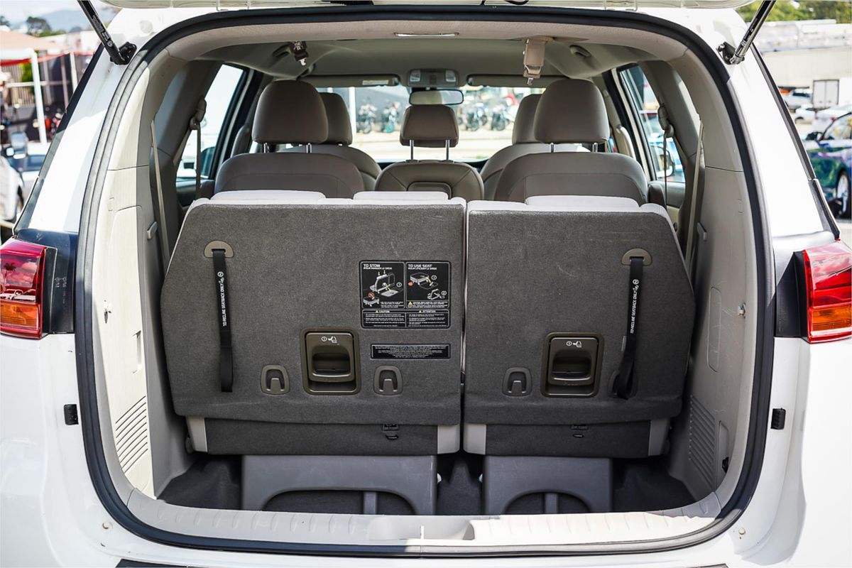 2019 Kia Carnival S YP