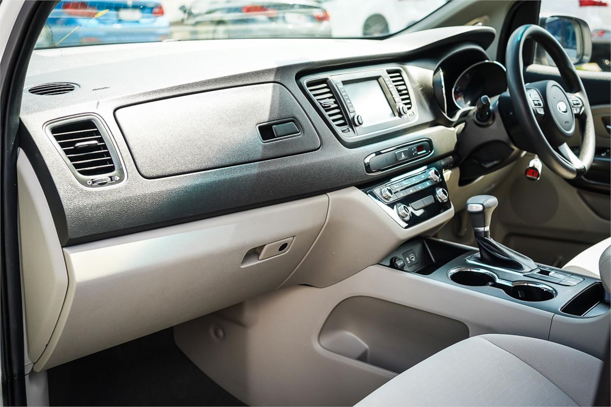 2019 Kia Carnival S YP