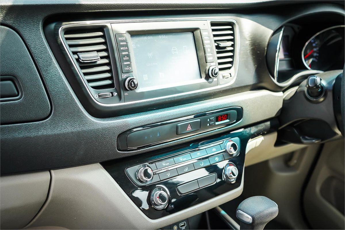 2019 Kia Carnival S YP