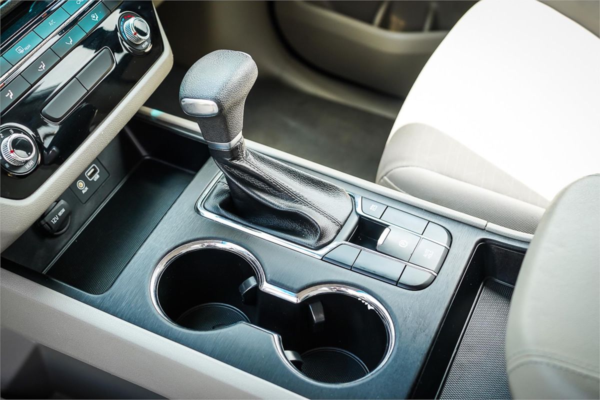 2019 Kia Carnival S YP