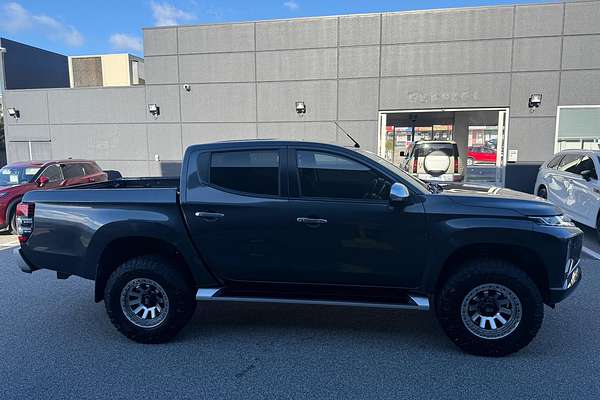 2022 Mitsubishi Triton GLS MR 4X4