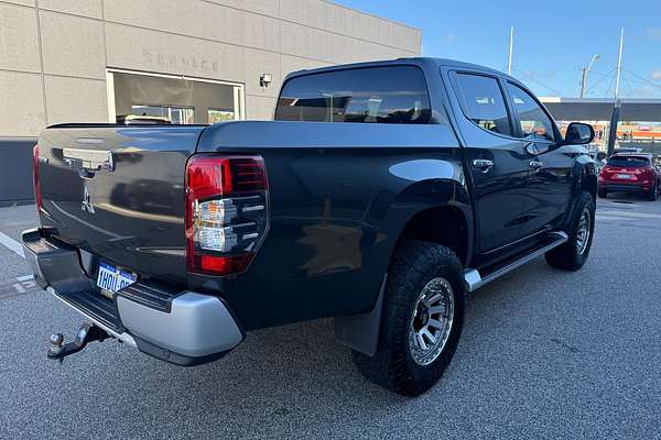 2022 Mitsubishi Triton GLS MR 4X4