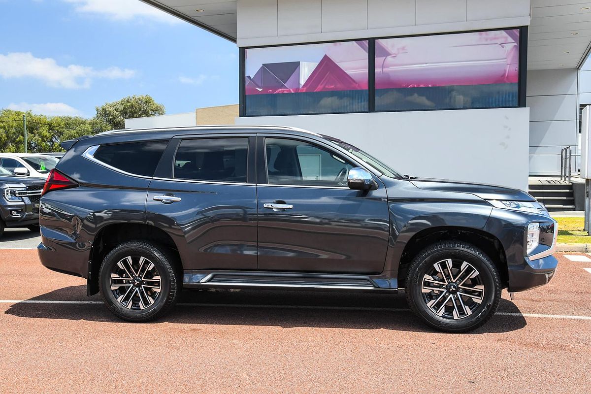 2022 Mitsubishi Pajero Sport