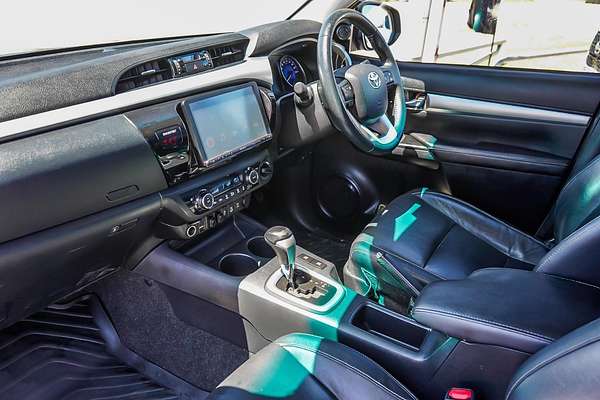 2017 Toyota Hilux SR5 GUN126R 4X4