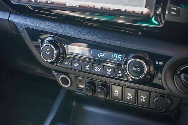 2017 Toyota Hilux SR5 GUN126R 4X4