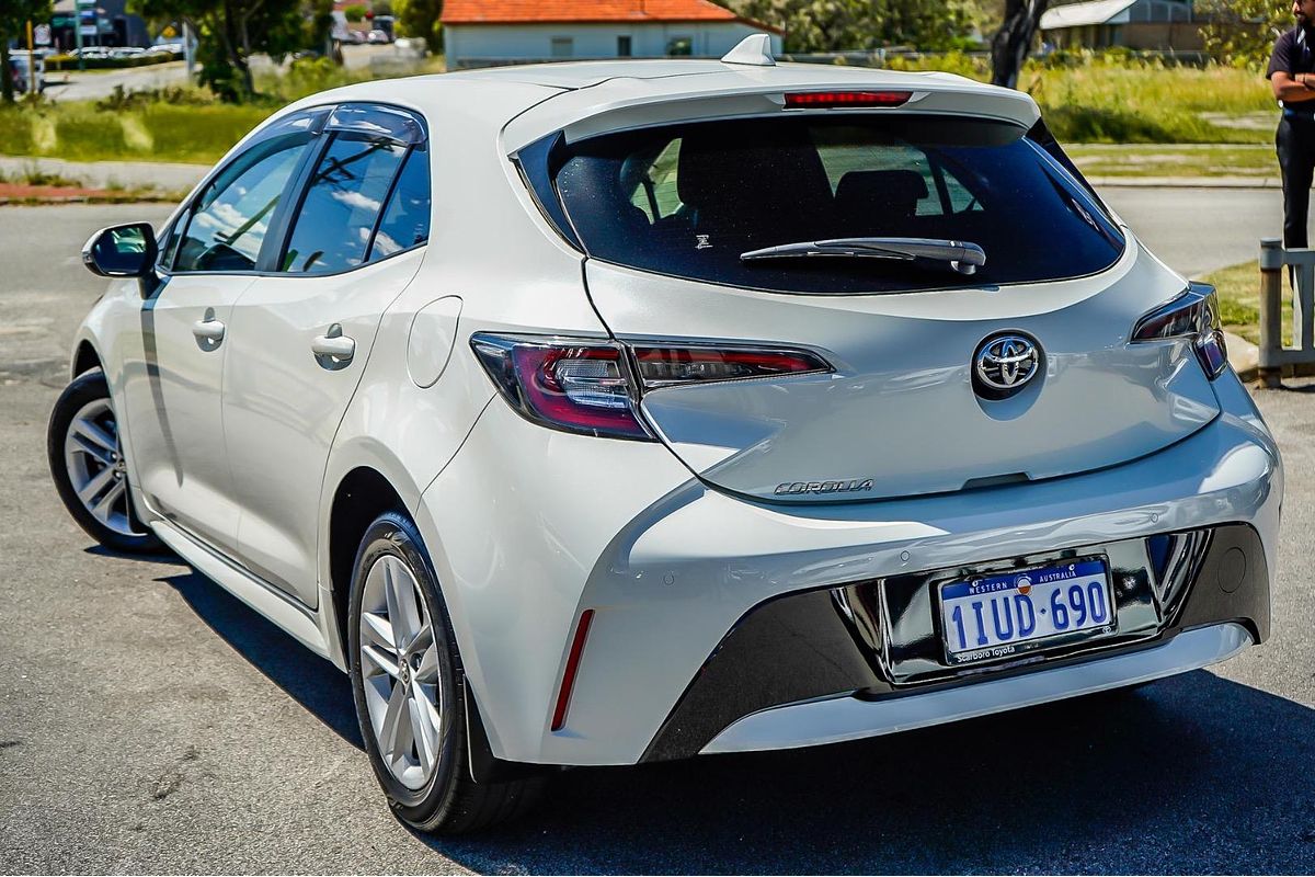 2020 Toyota Corolla SX MZEA12R