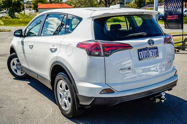 2017 Toyota RAV4 GX ASA44R