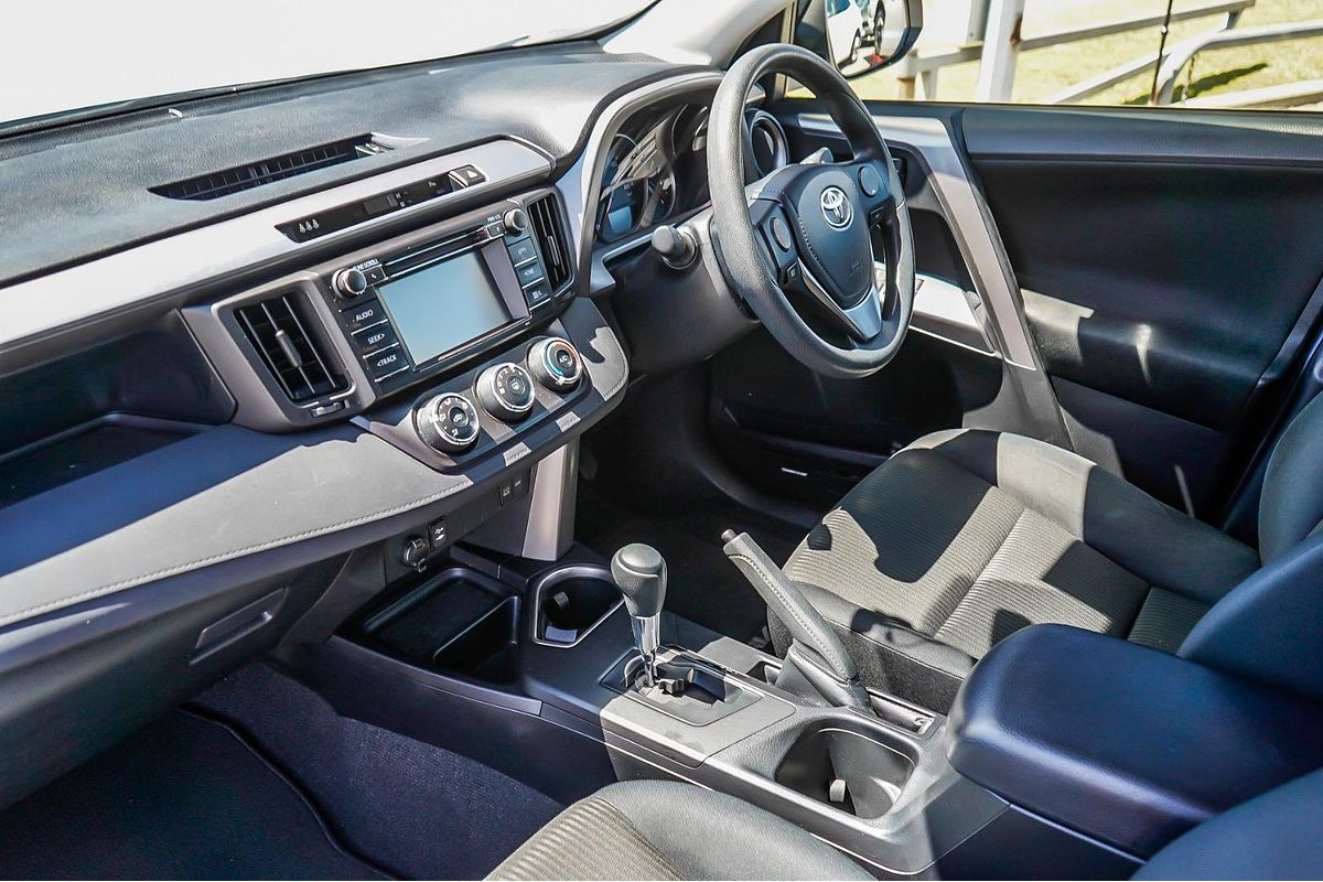 2017 Toyota RAV4 GX ASA44R