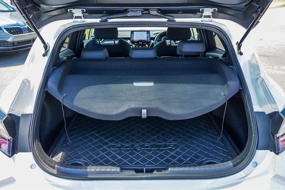 2020 Toyota Corolla SX MZEA12R