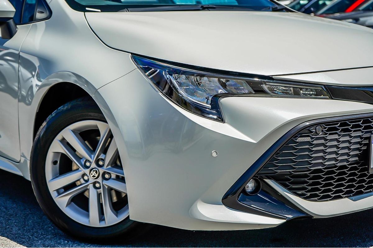 2020 Toyota Corolla SX MZEA12R