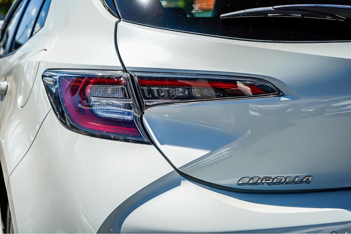 2020 Toyota Corolla SX MZEA12R