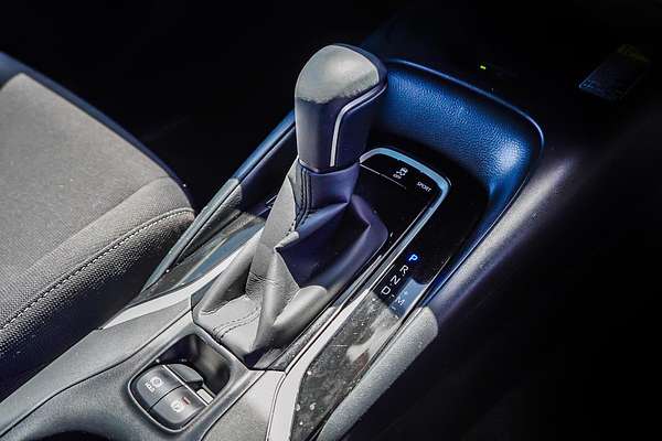 2020 Toyota Corolla SX MZEA12R