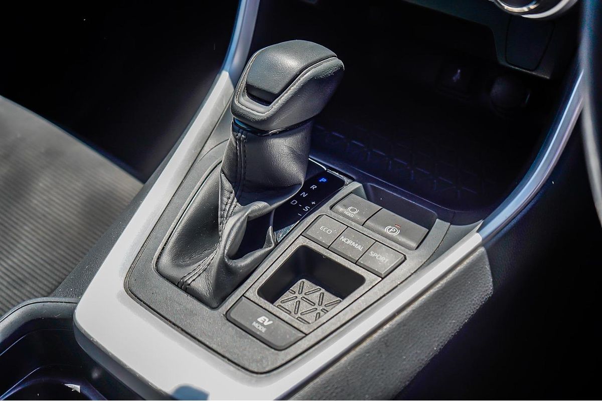 2020 Toyota RAV4 GX AXAH52R