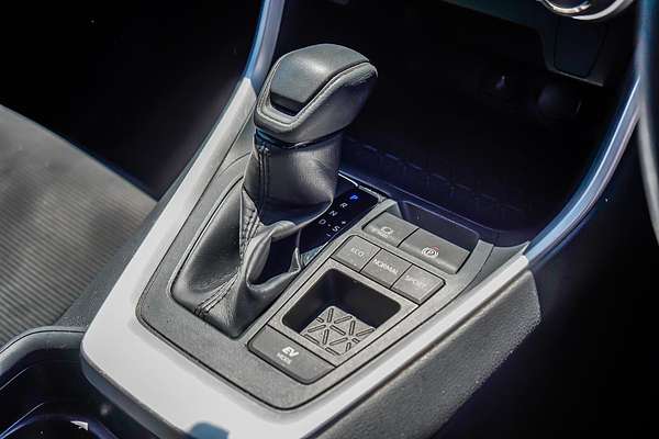 2020 Toyota RAV4 GX AXAH52R