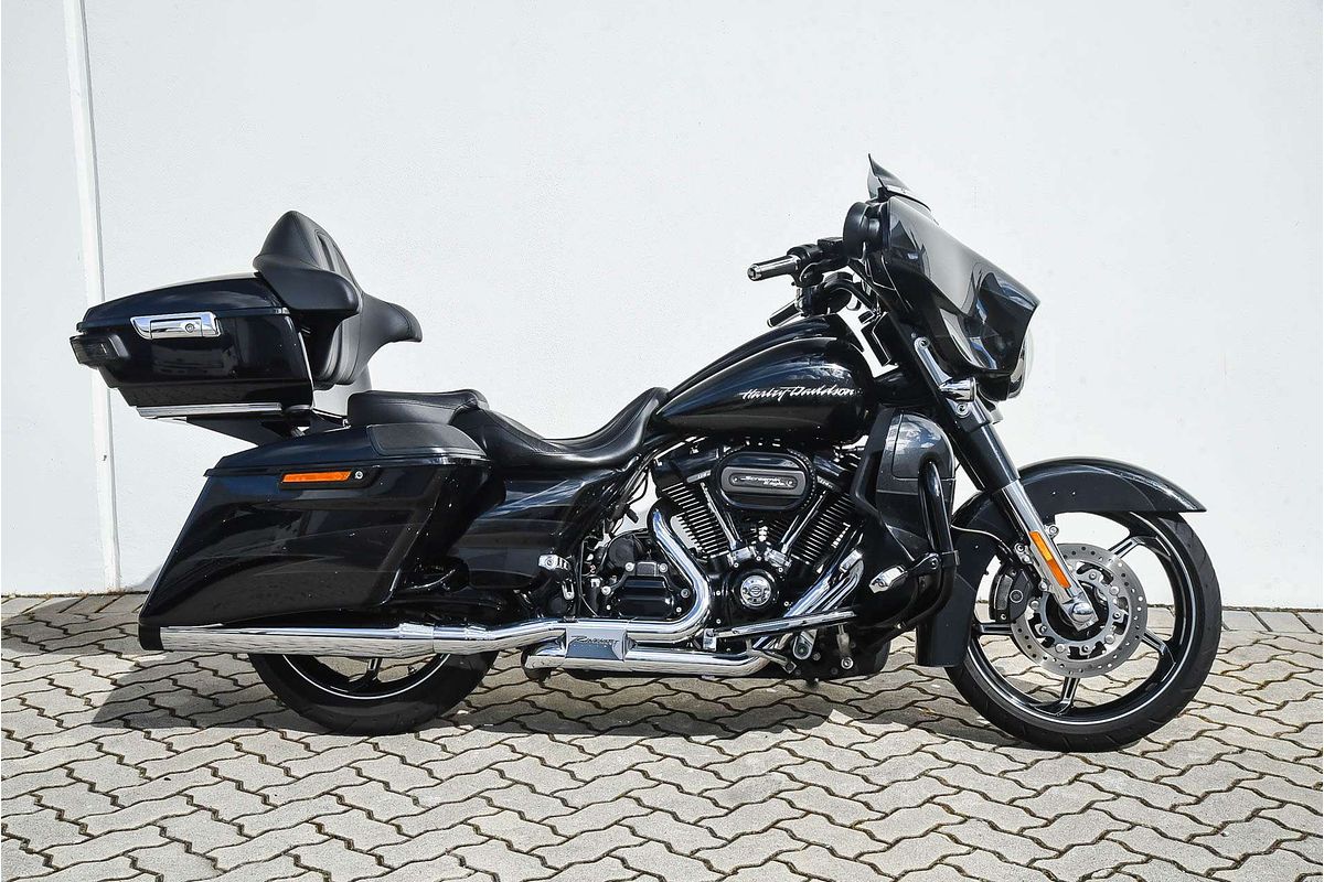 2017 Harley-Davidson CVO STREET GLID E