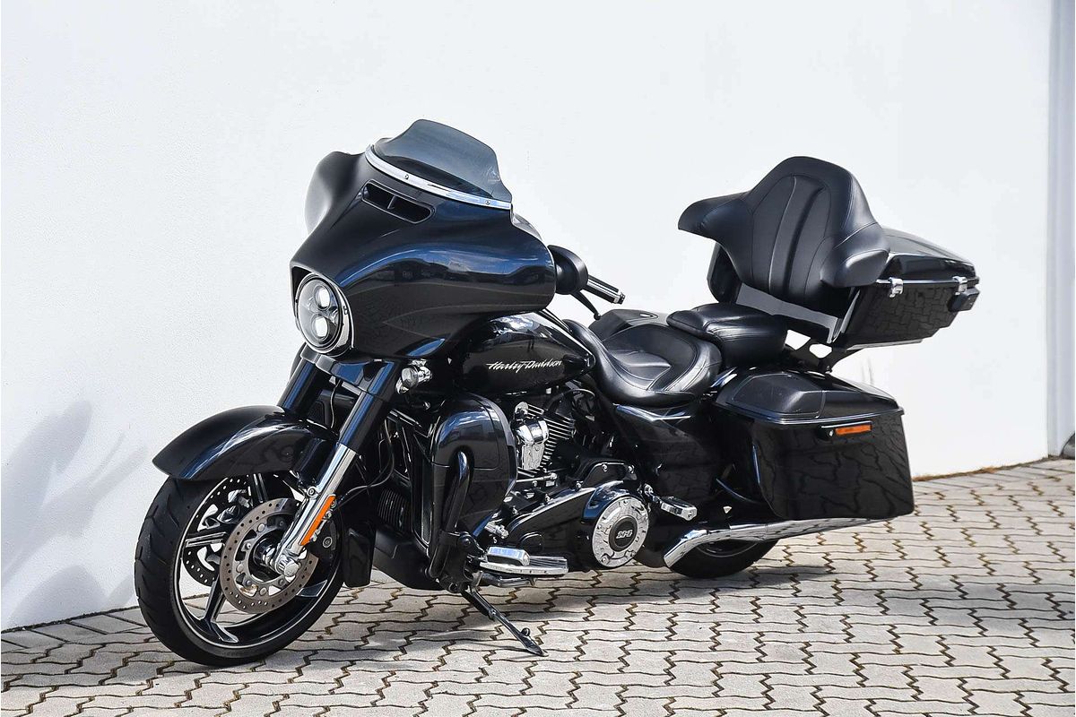 2017 Harley-Davidson CVO STREET GLID E